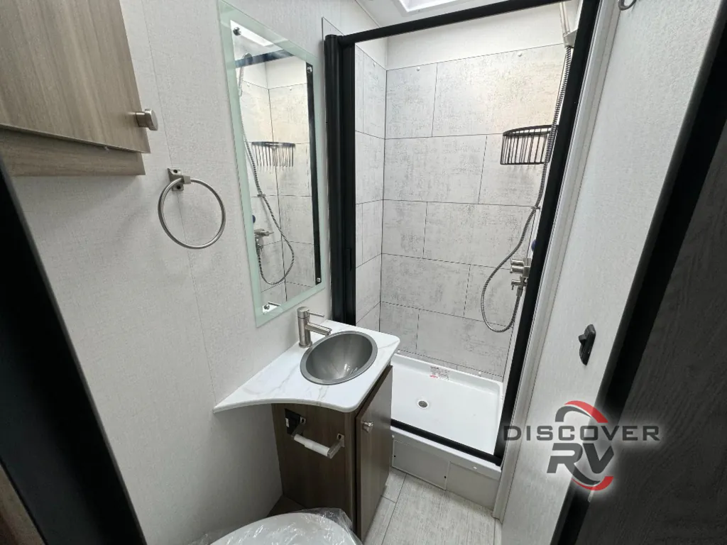 2026 Coachmen Freelander 22XG, Photos photo 23