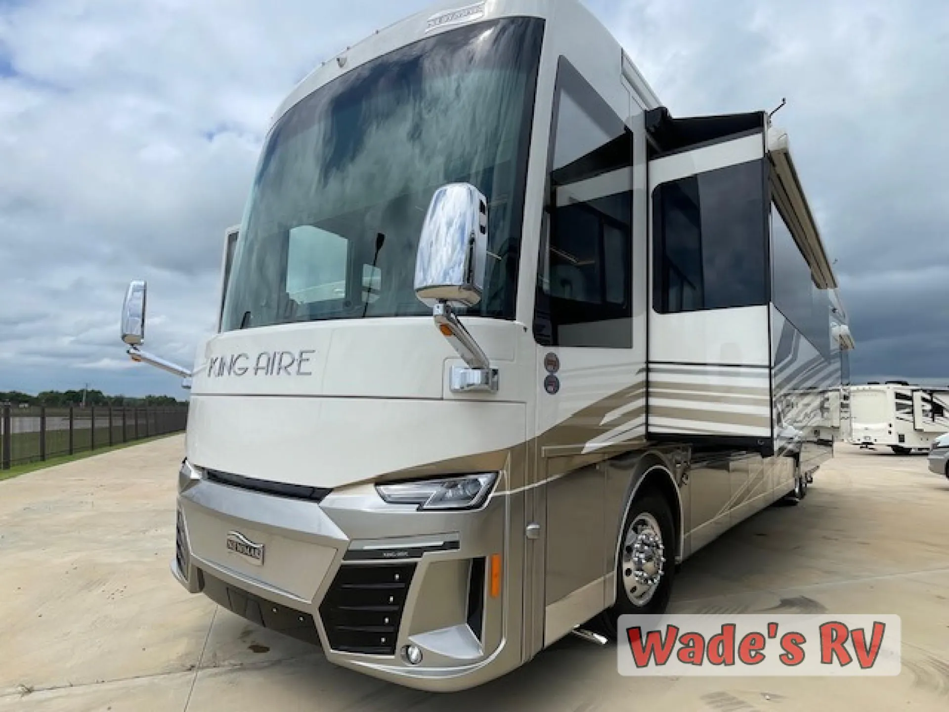 2025 Newmar King Aire 4531 - Photo 3