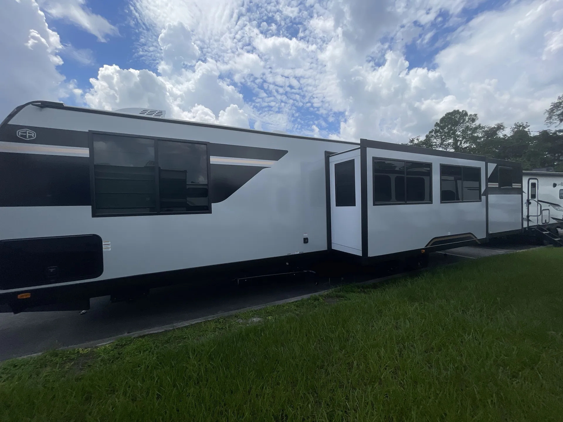 2027 Forest River Vibe 3400BH