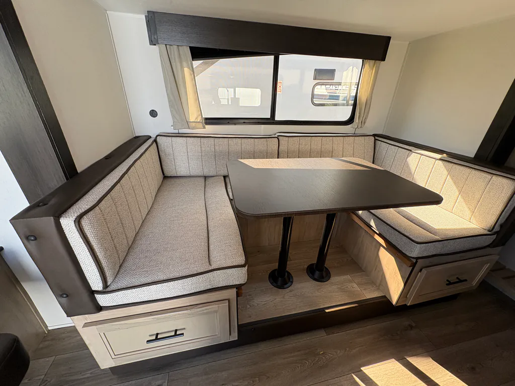 2027 Forest River Cherokee Grey Wolf 23MK, Photos photo 15