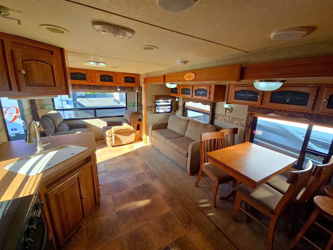 2013 Forest River Rockwood Signature Ultra Lite 8314BSS - Photo 3