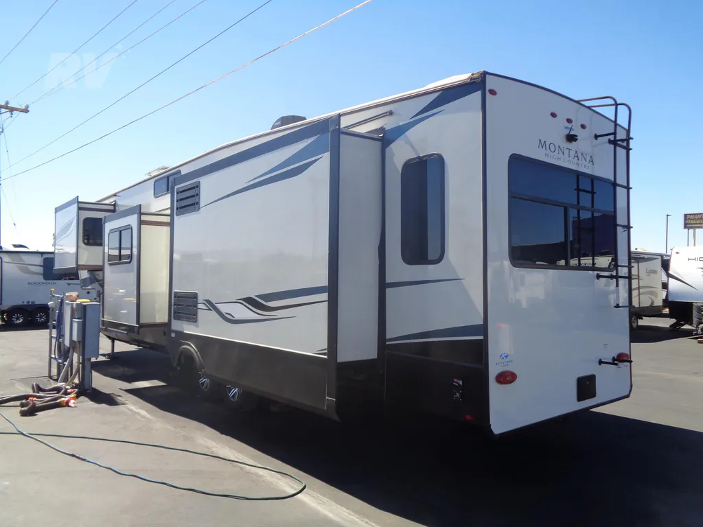 2023 Keystone Montana High Country 385BR, Photos photo 20