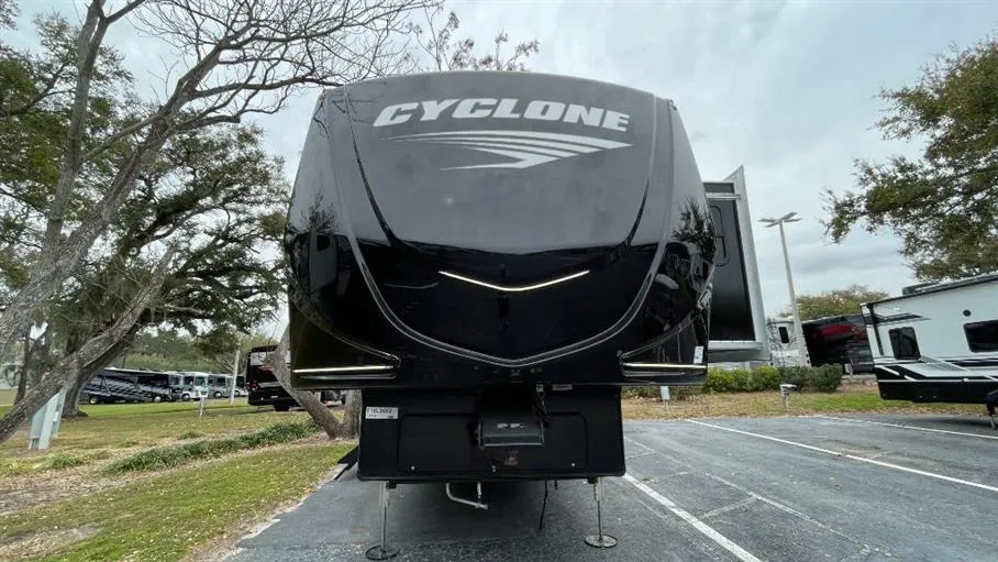 2026 Heartland Cyclone 3914 - Photo 2