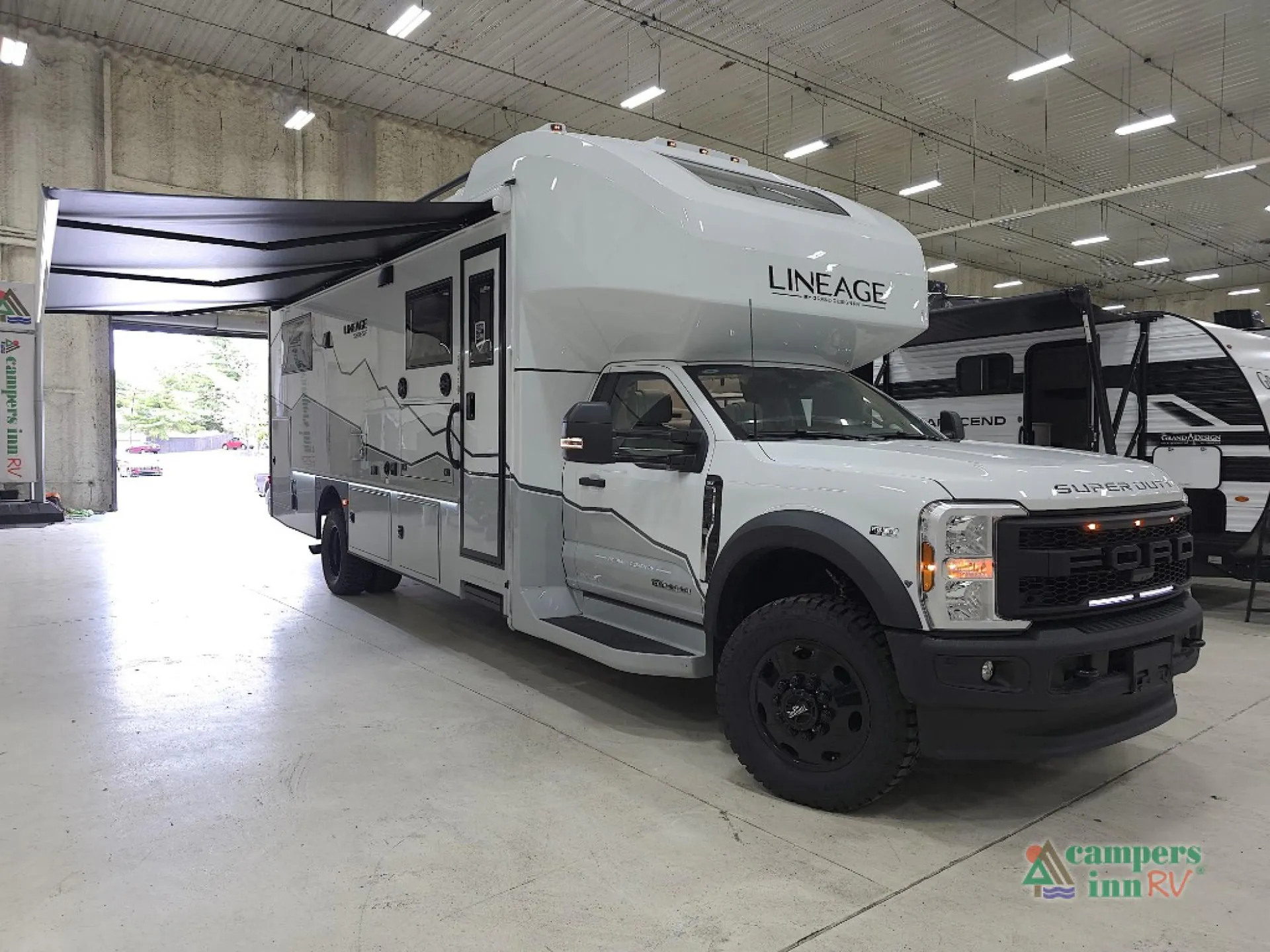 2027 Grand Design Lineage Series F 29AN - Photo 2