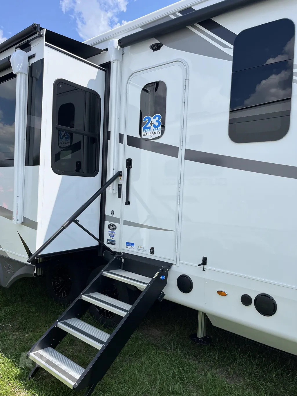 2026 Jayco North Point 387FBTS, Photos photo 5