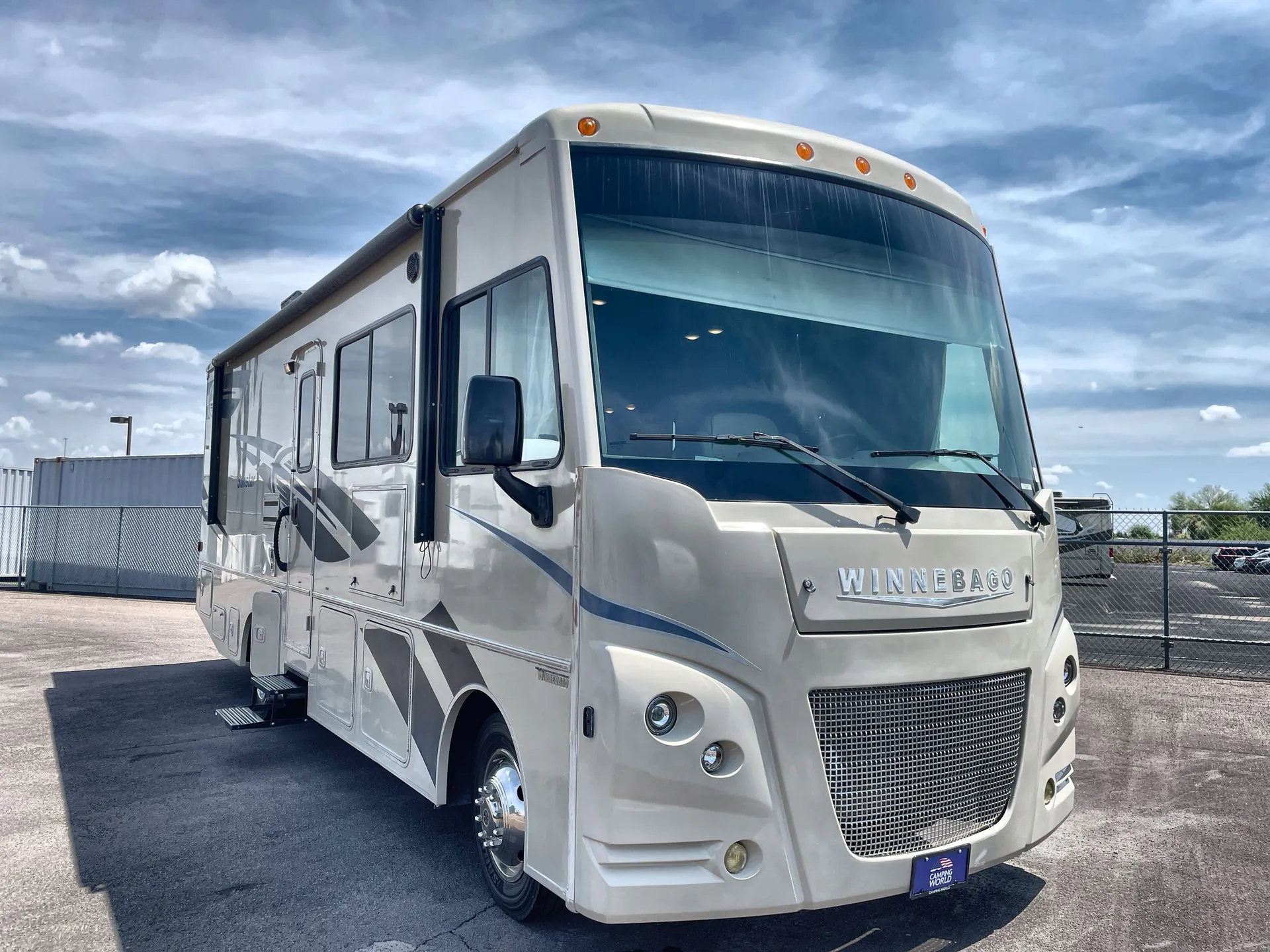 2018 Winnebago Sunstar 27P - Photo 2