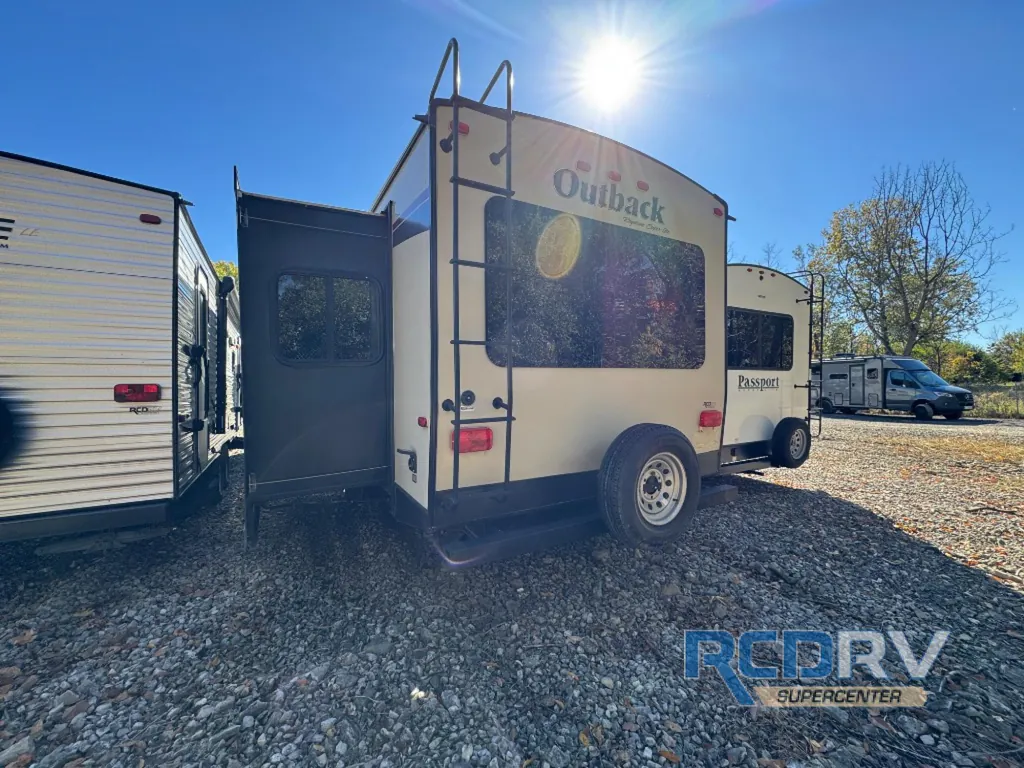 2015 Keystone Outback 298RE, Photos photo 5