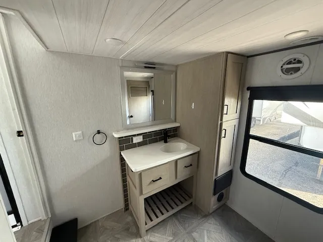 2023 Forest River Salem Grand Villa 42VIEW, Photos photo 11