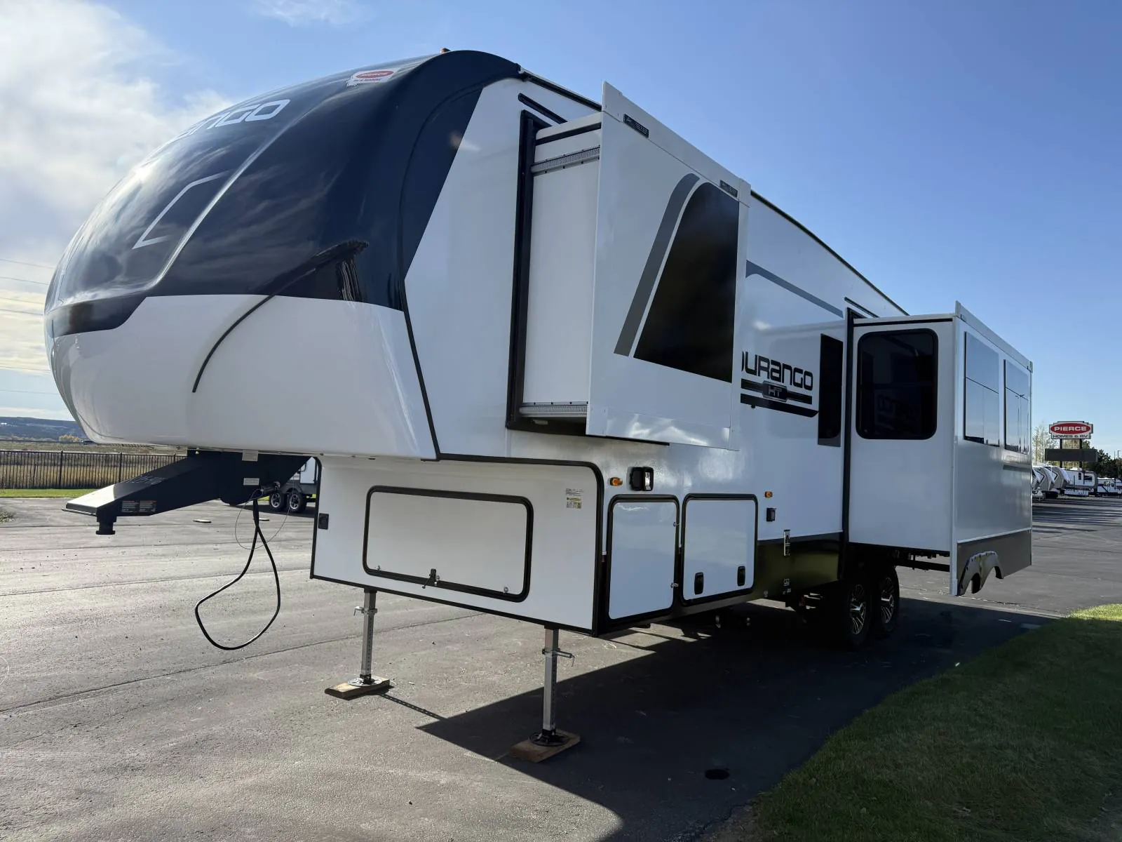 2026 K-Z Durango Half Ton D256RKT - Photo 2