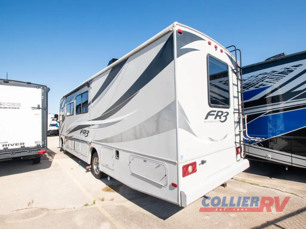 2015 Forest River FR3 30DS, Photos photo 3