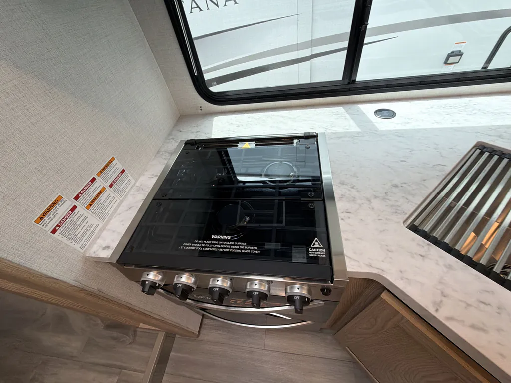 2027 Thor Motor Coach Freedom Elite 31FE, Photos photo 10