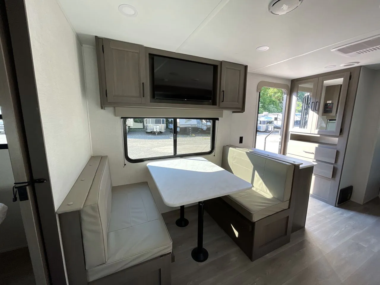 2025 Grand Design Transcend Xplor 25MLX - Photo 4