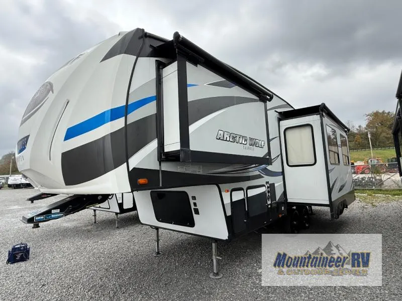 2017 Forest River RV Cherokee Arctic Wolf 255DRL4 - Photo 4