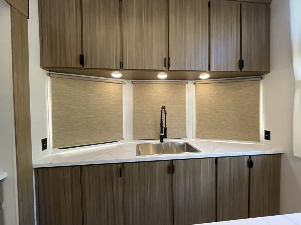 2027 Forest River Salem Villa 40FKP, Photos photo 13