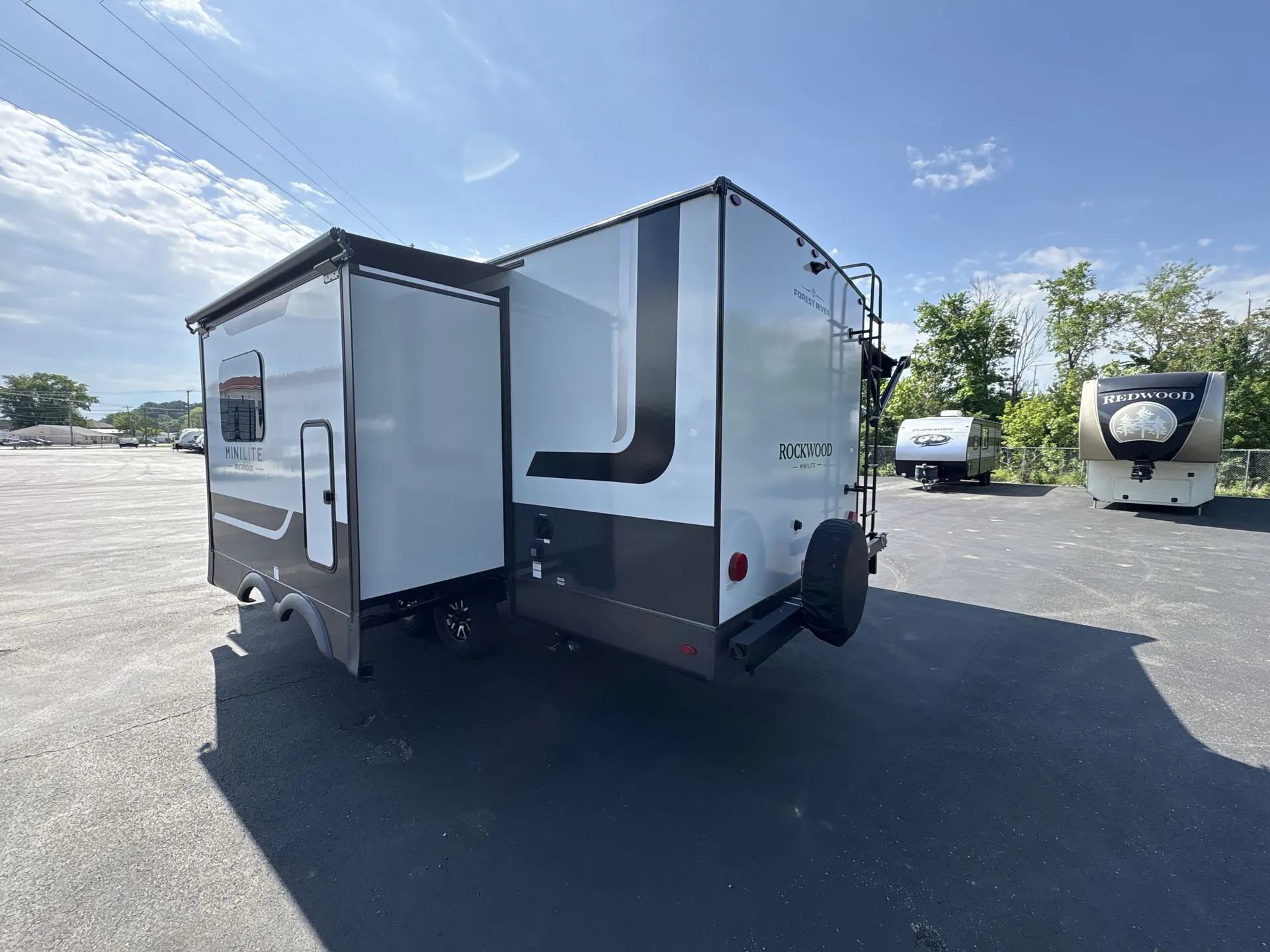 2026 Forest River Rockwood Mini Lite 2513S — Photo 6