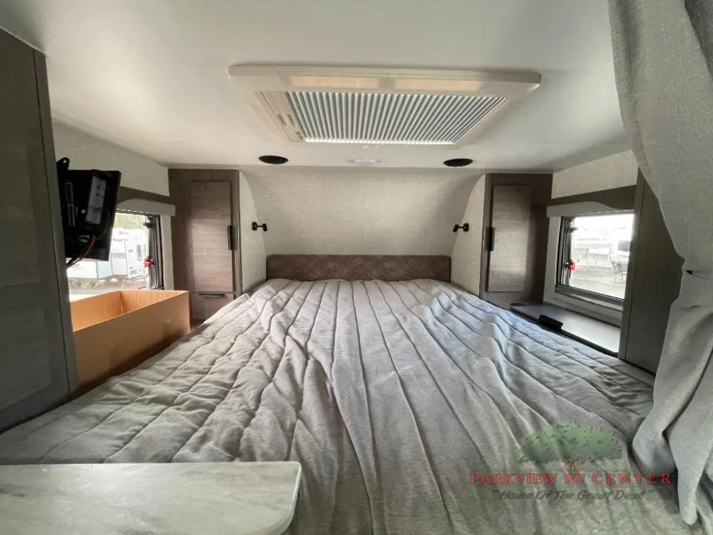 2026 Lance Lance Truck Campers New    850 - Photo 3