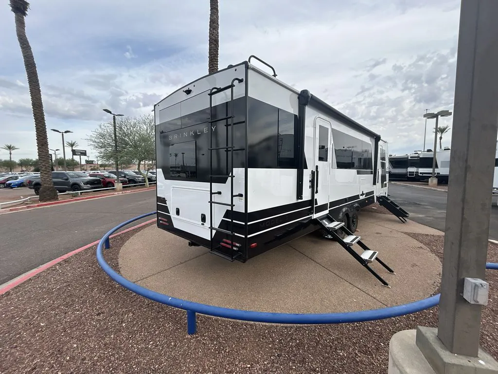 2027 Brinkley Model I 290, Photos photo 3