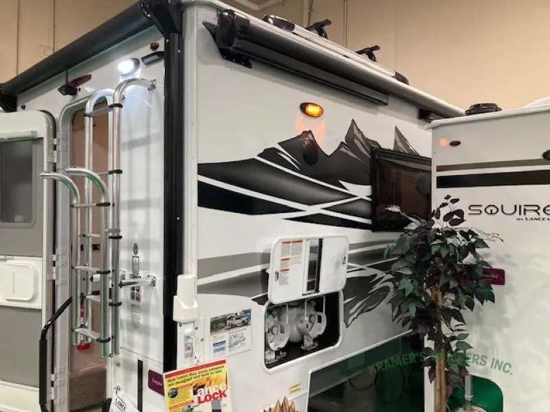 2026 Lance Lance Truck Campers New    960 - Photo 2