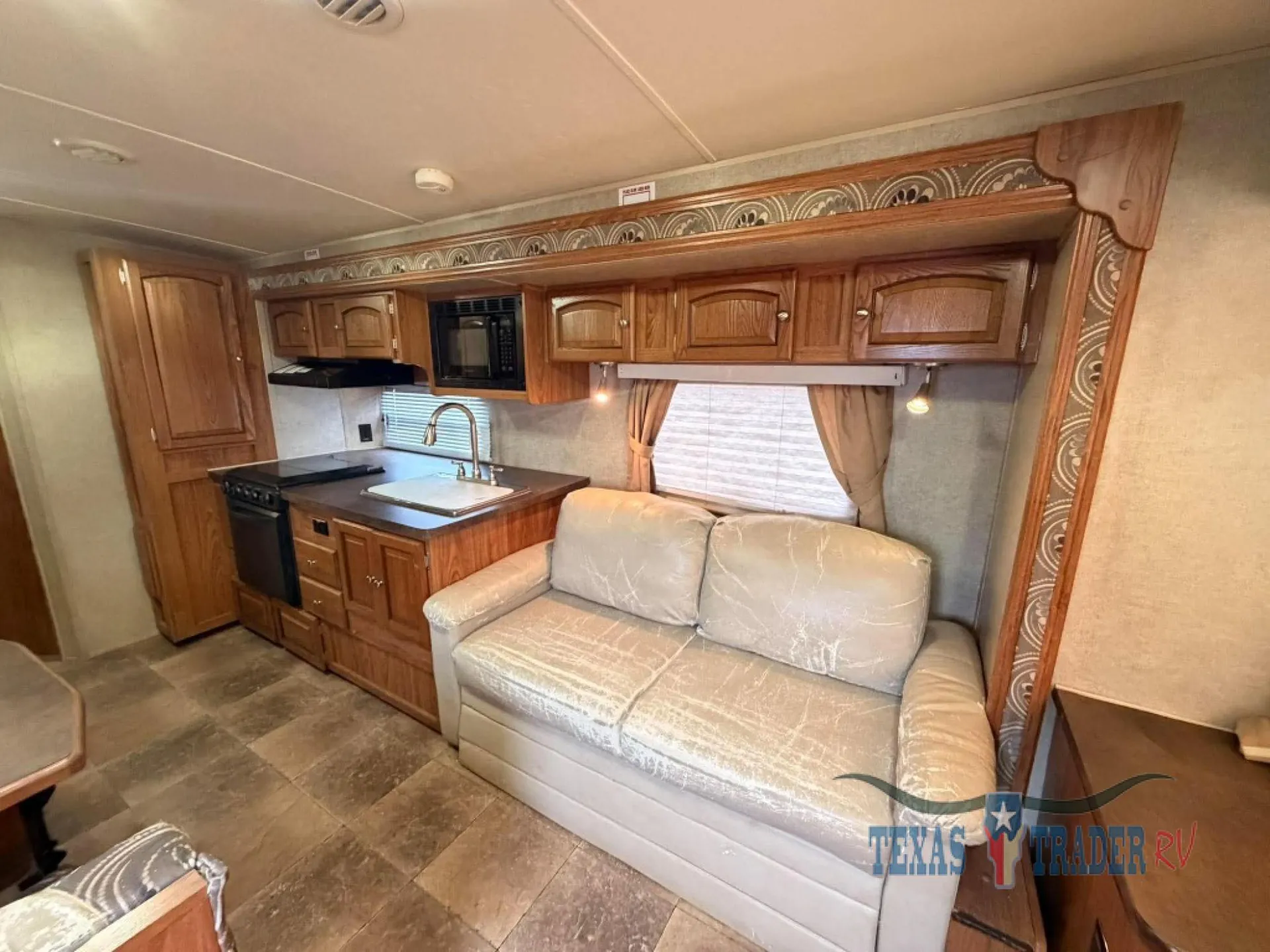 2014 Forest River Rockwood Roo 23SS — Photo 5