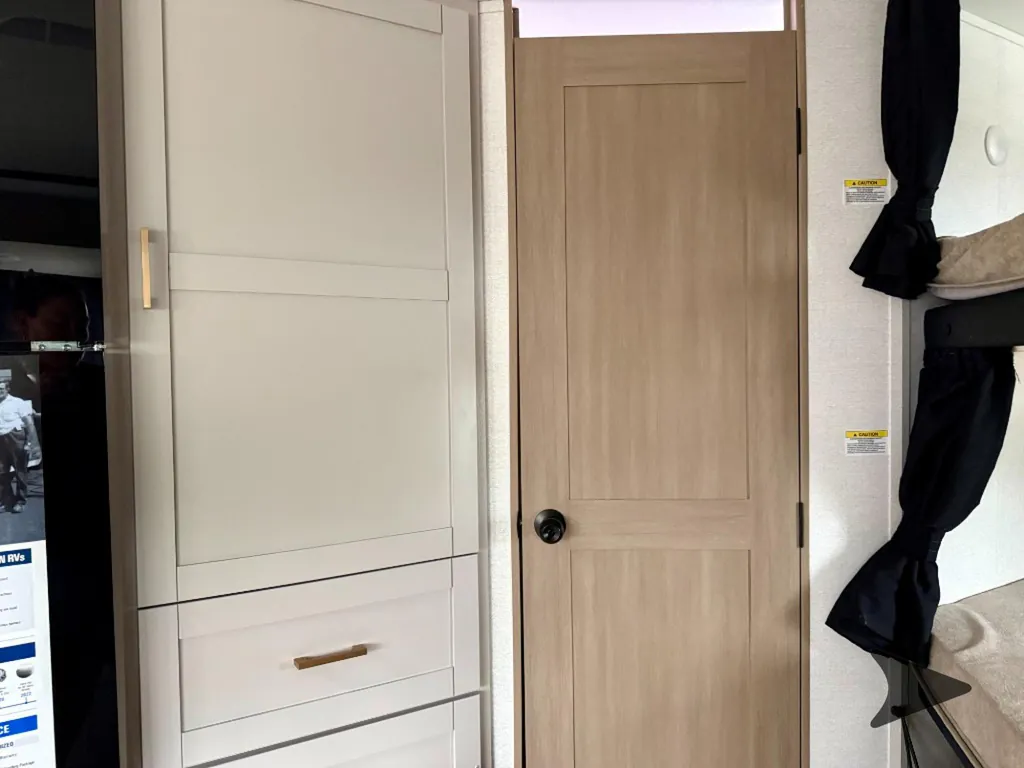 2027 Jayco Jay Feather 29BHB, Photos photo 41