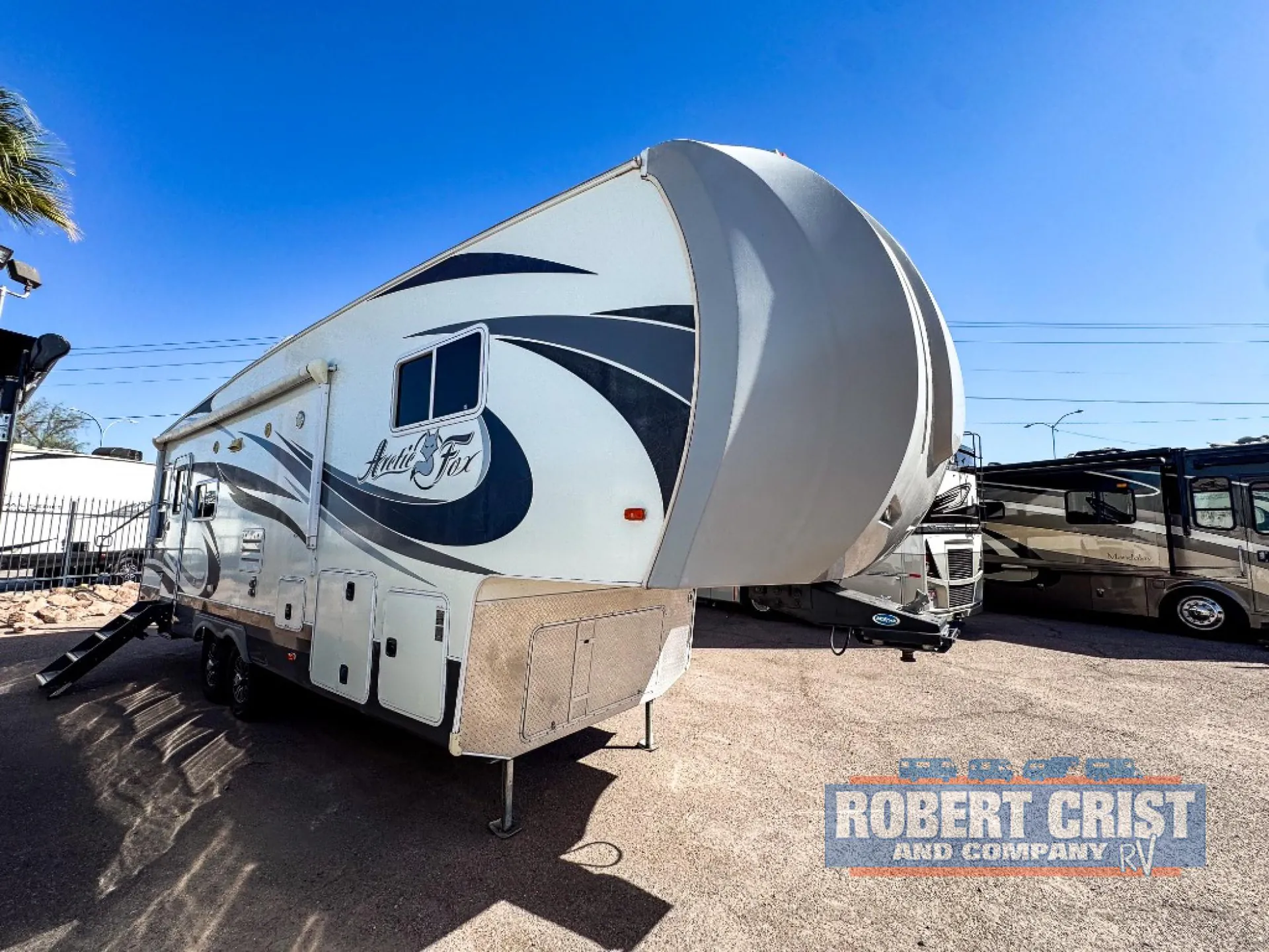 2016 Northwood Arctic Fox 29-5T - Photo 2