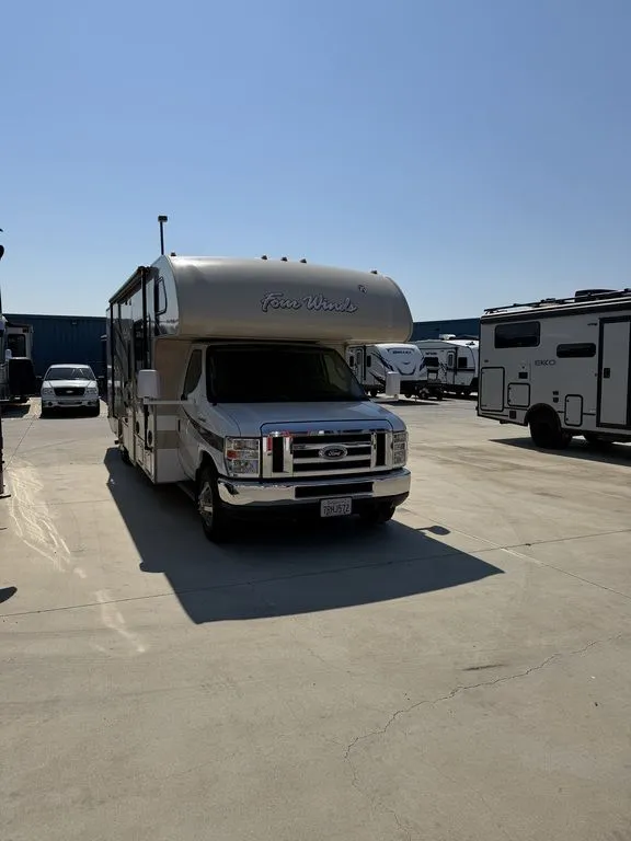 2017 Thor Motor Coach Four Winds 28Z - Photo 2