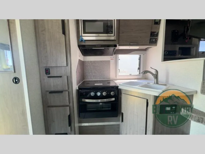 2023 Lance Lance Truck Campers 855S - Photo 4