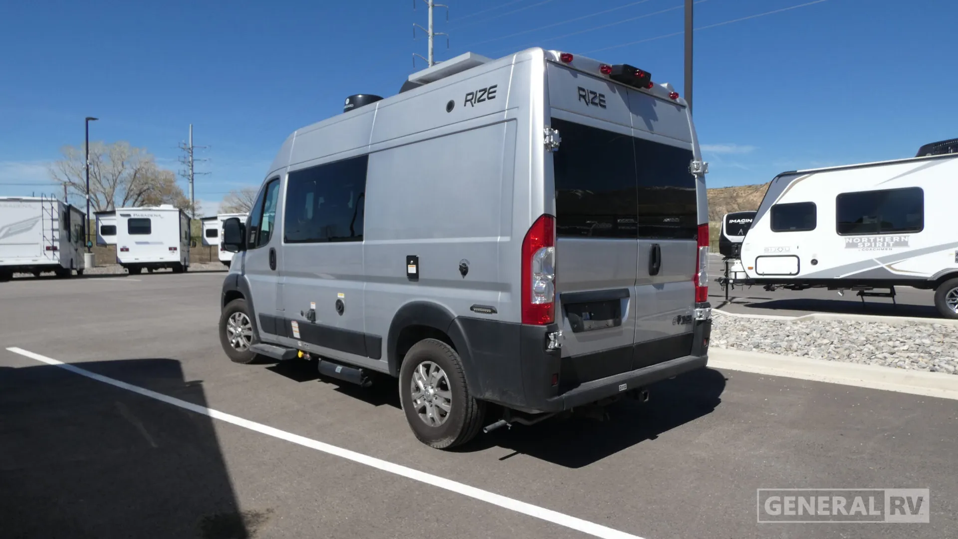 2024 Thor Motor Coach Rize 18M - Photo 4