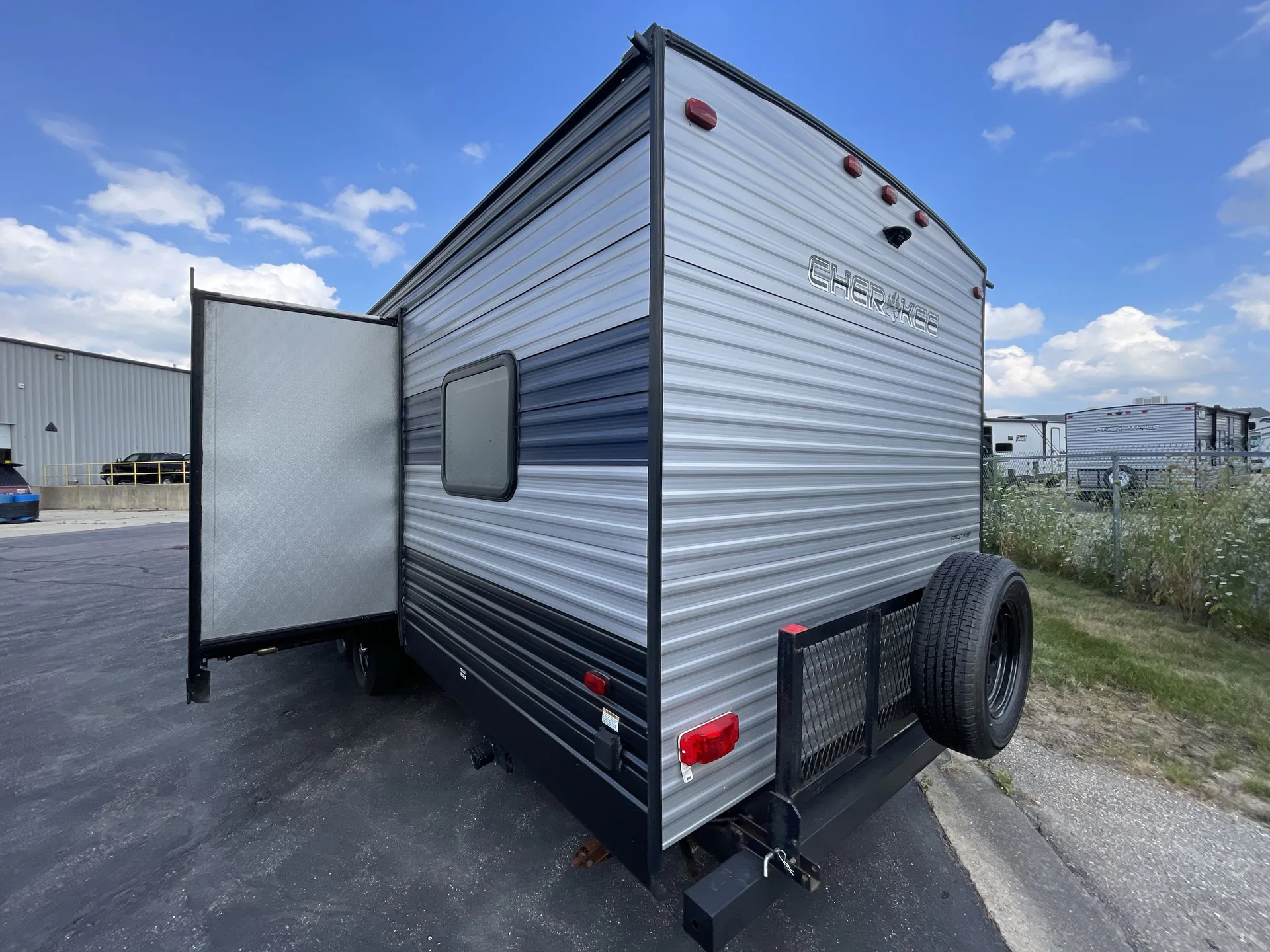 2021 Forest River Cherokee 294GEBG — campside