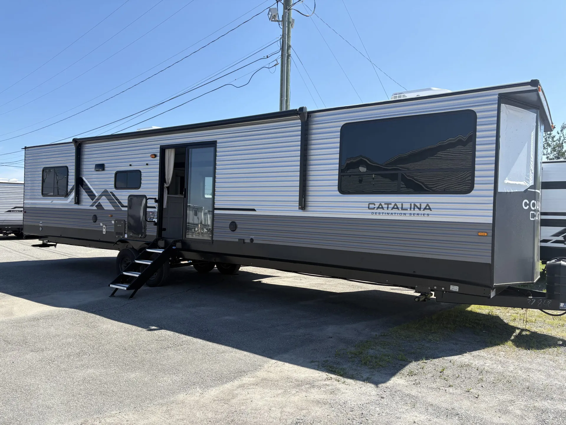 2027 Coachmen Catalina 40BHTS - Photo 2