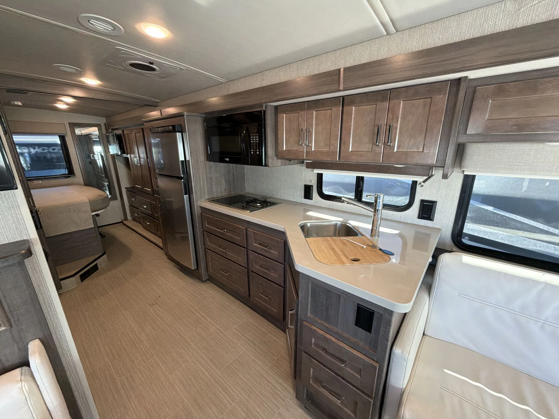 2021 Winnebago Adventurer 29B — living area main