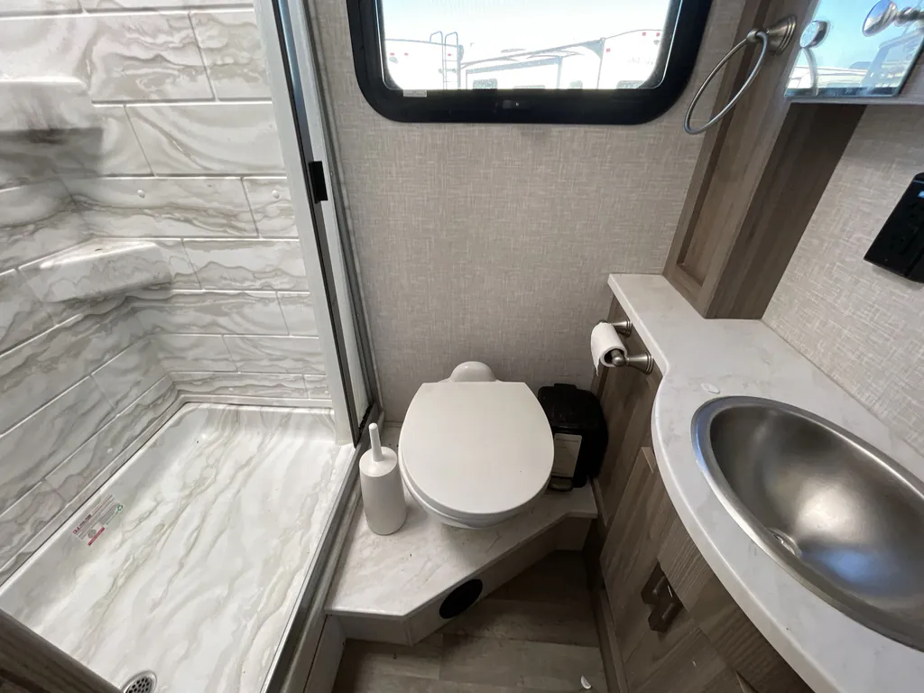 2025 Thor Motor Coach Axis 26.2, Photos photo 20