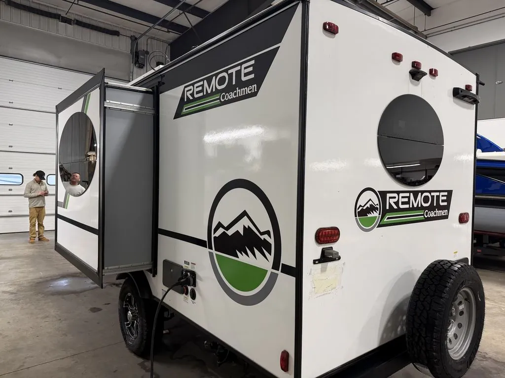 2025 Coachmen Remote 19R - Photo 4