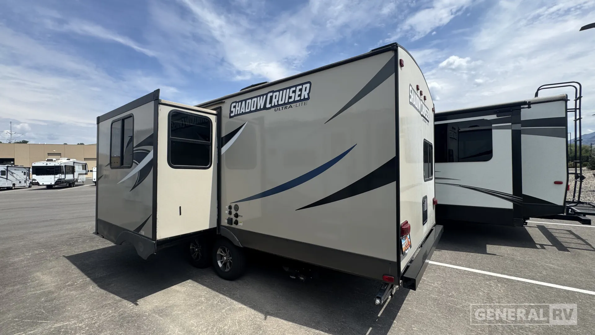 2017 Cruiser RV Shadow Cruiser 240BHS - Photo 4