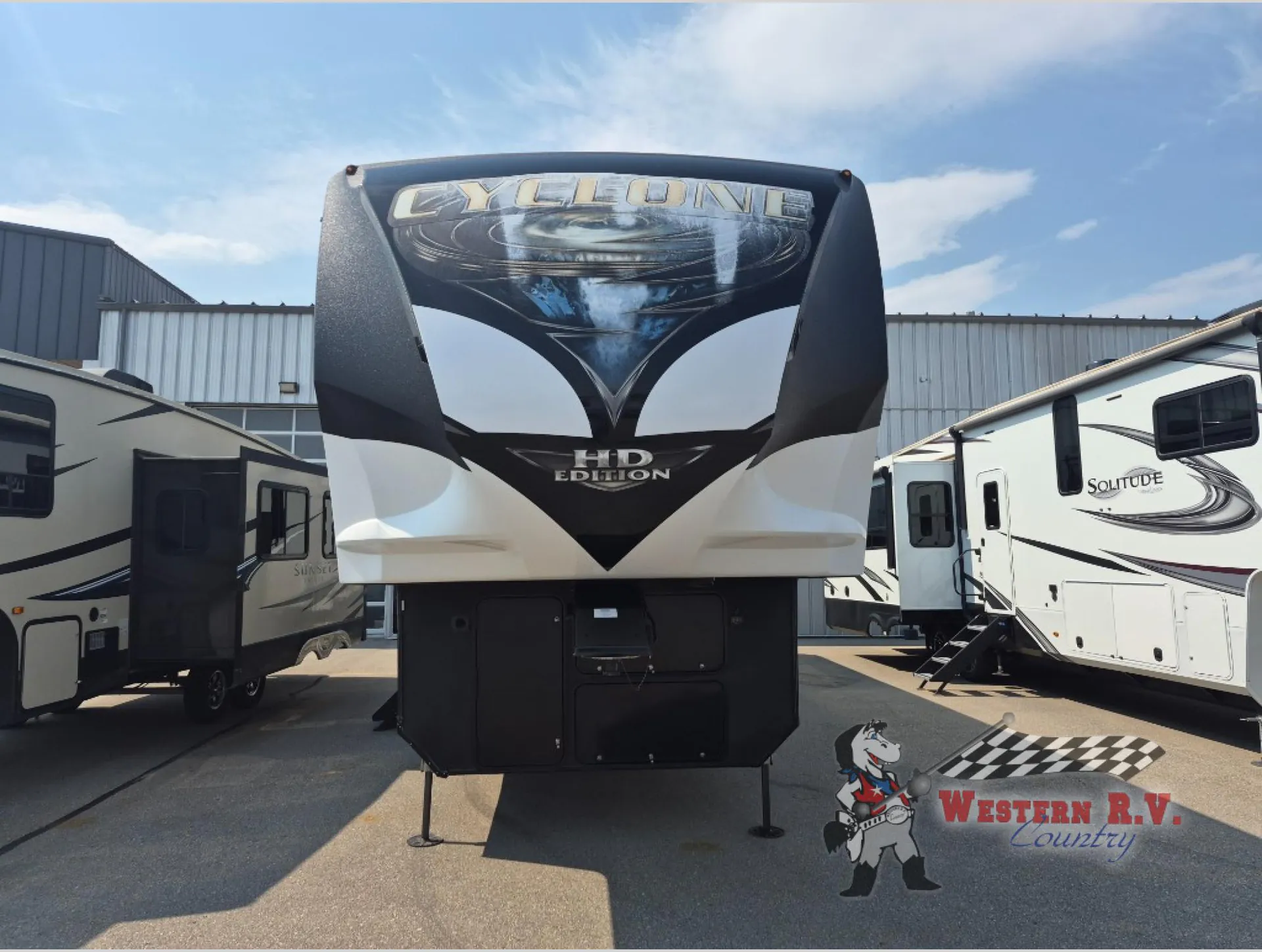 2020 Heartland Cyclone 3713 - Photo 3