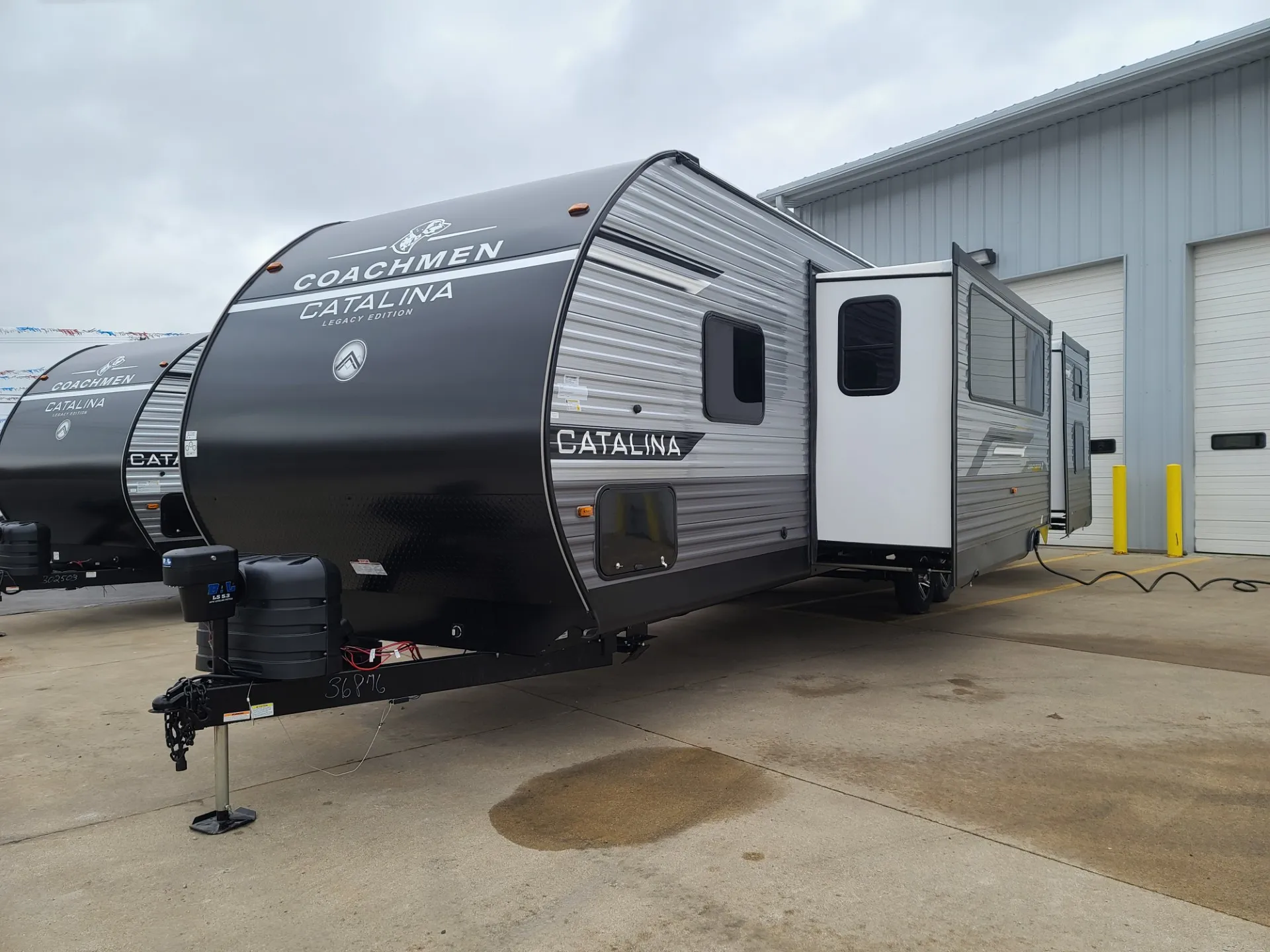 2026 Coachmen Catalina 323BHDS CK - Photo 4