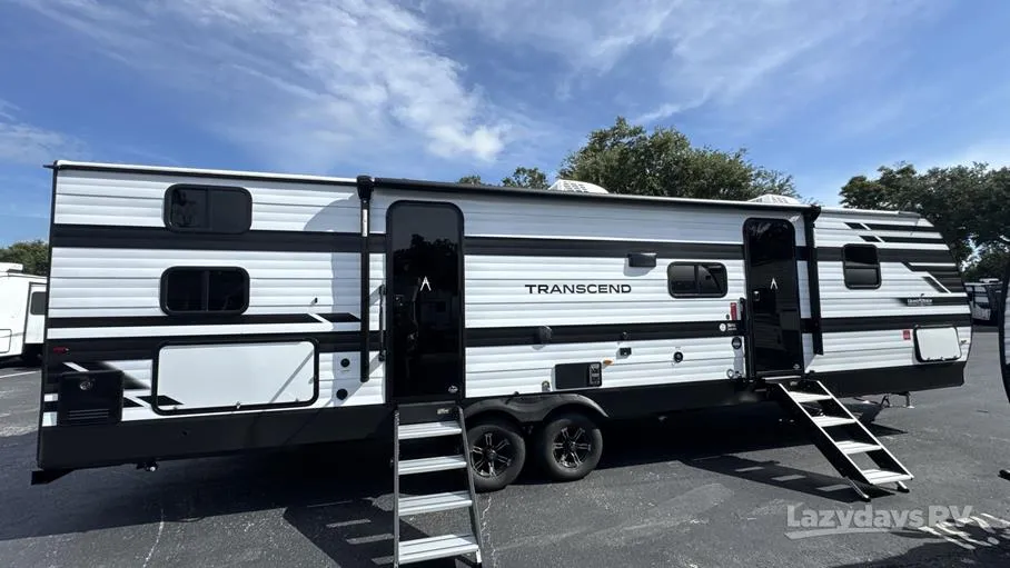 2026 Grand Design Transcend 325BHT - Photo 3