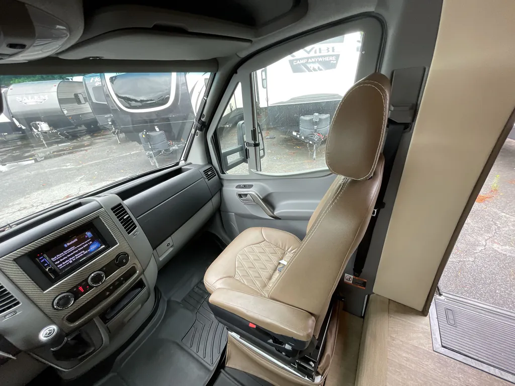 2019 Tiffin Wayfarer 24 FW, Photos photo 19