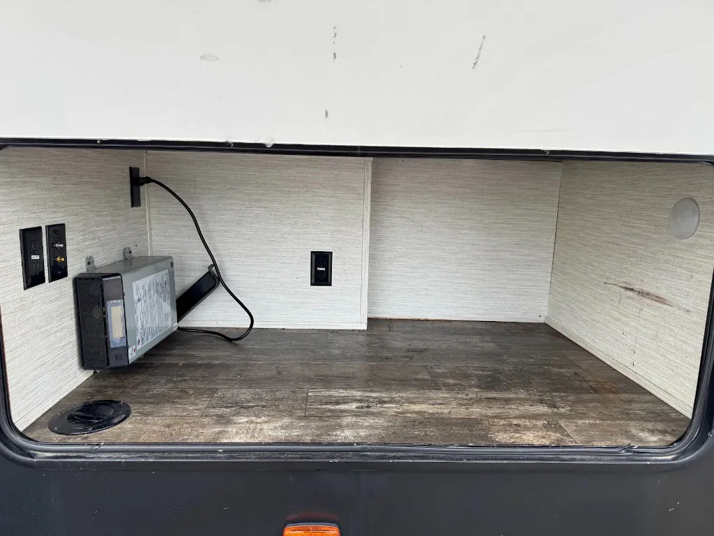 2019 Forest River Sabre 36BHQ, Photos photo 18