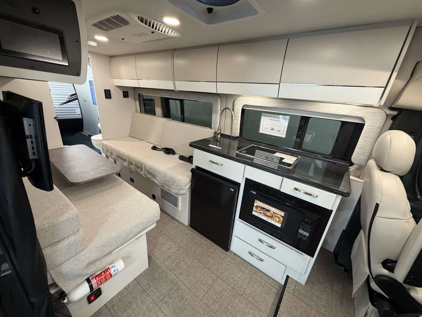 2025 Jayco Swift 20T - Photo 3