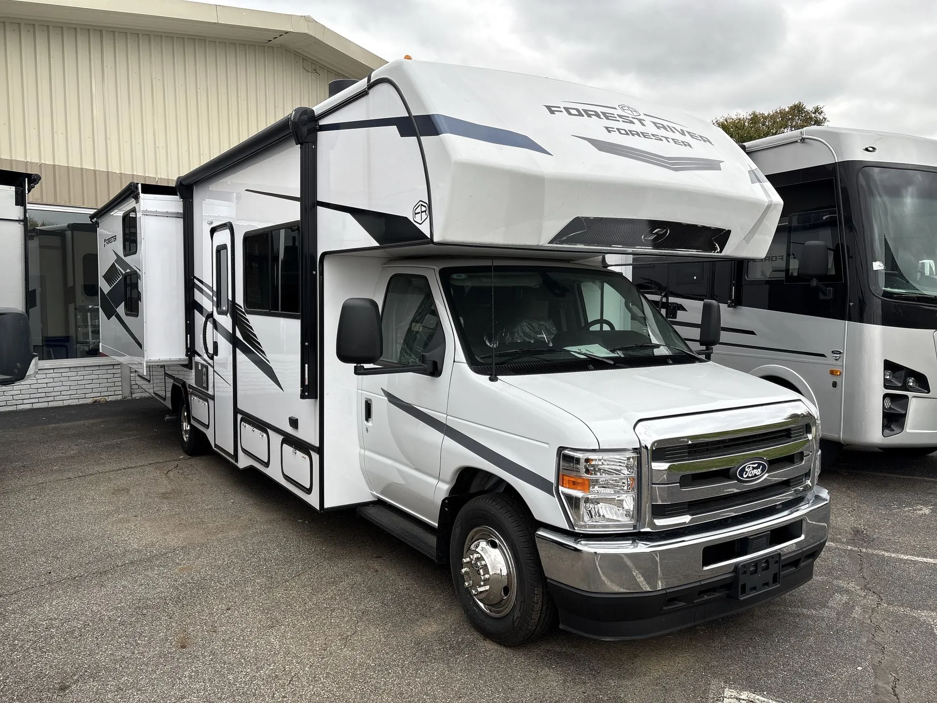 2026 Forest River Forester 3251DSLE - Photo 2