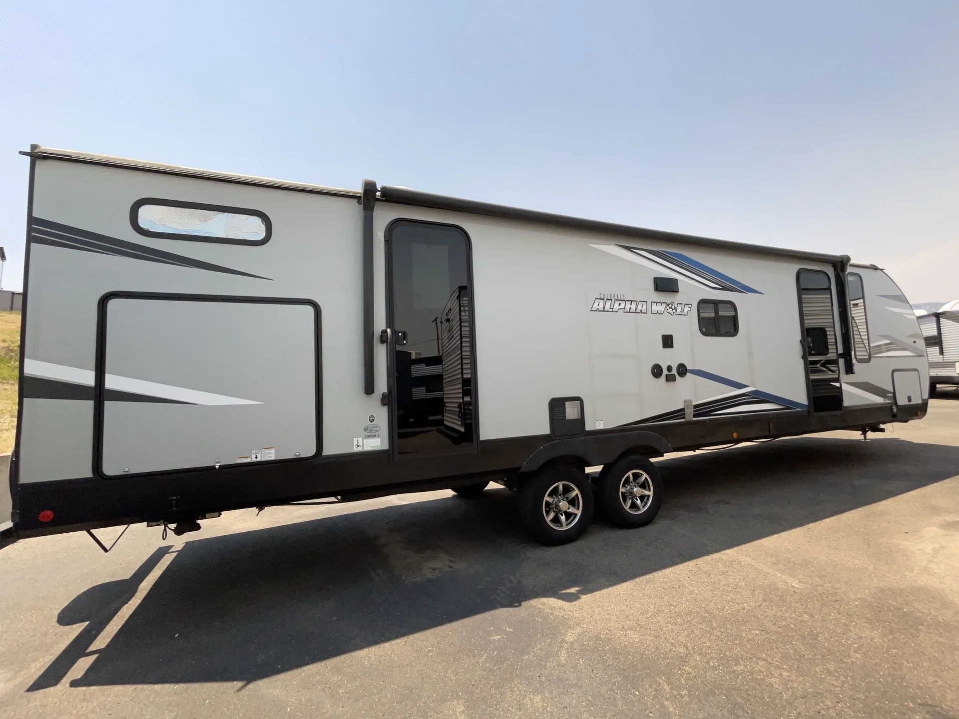 2021 Forest River Cherokee Alpha Wolf 30DBH-L — campside