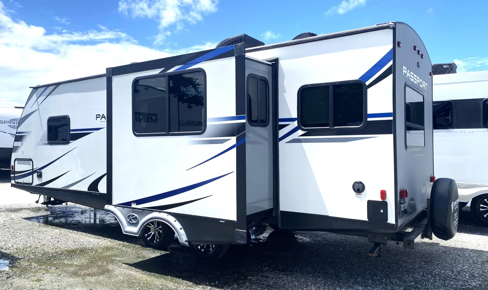 2019 Keystone Rv Passport 2521RL - Photo 2