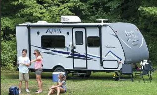 Coachmen Apex Nano 193BHS exterior