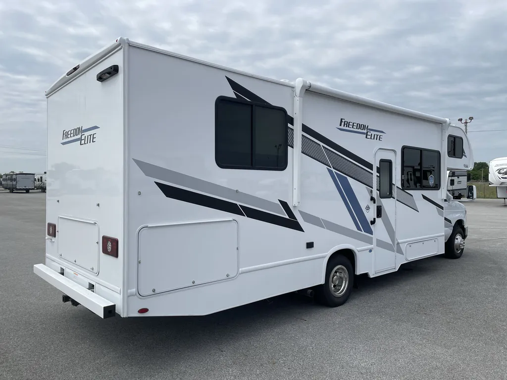 2026 Thor Motor Coach Freedom Elite 28HZ, Photos photo 32