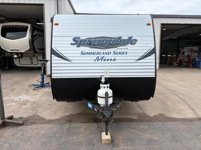2017 Keystone RV Summerland Mini 1800BH - Photo 2
