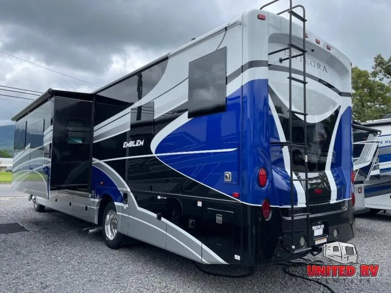 2024 Entegra Coach Emblem 36U - Photo 3