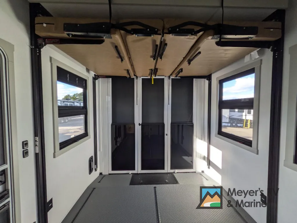 2026 Brinkley Model G 4100, Photos photo 27