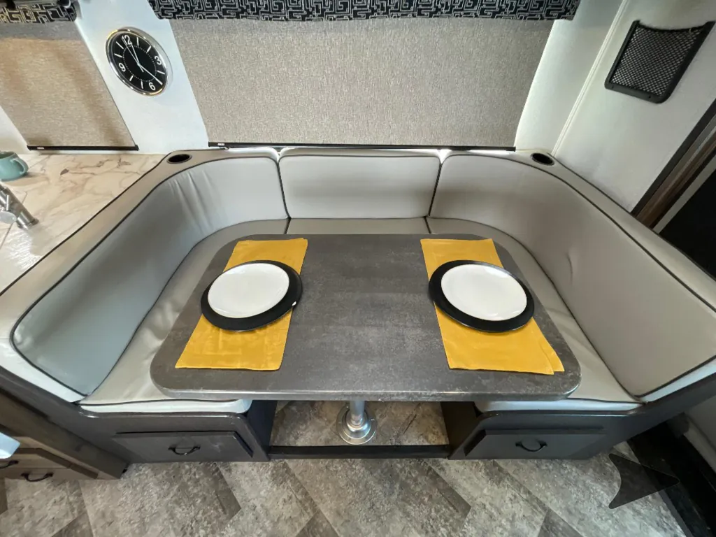 2020 Forest River Sunseeker 3040DS, Photos photo 37