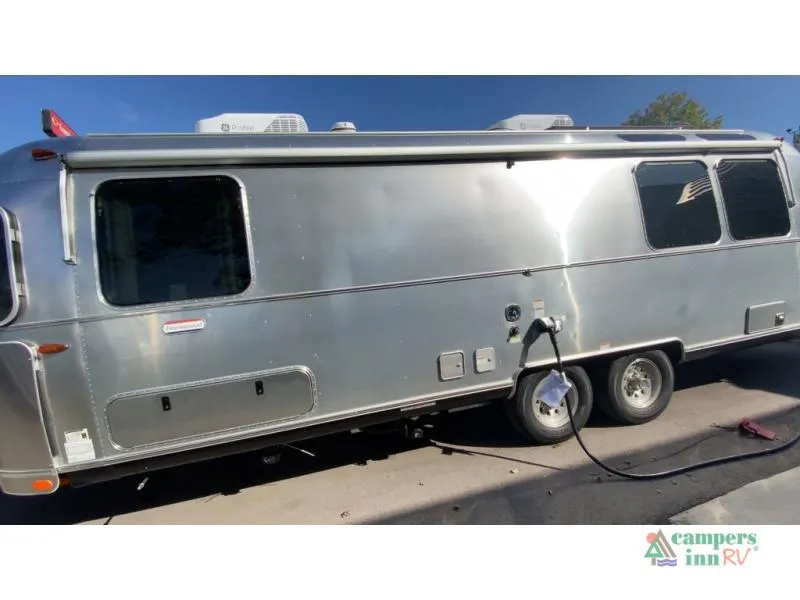 2026 Airstream International 27FB - Photo 4